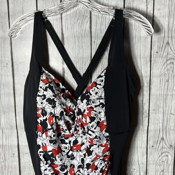 Torrid x Disney Mickey & Minnie Mouse underwire tankini size 3 - Picture 4 of 11